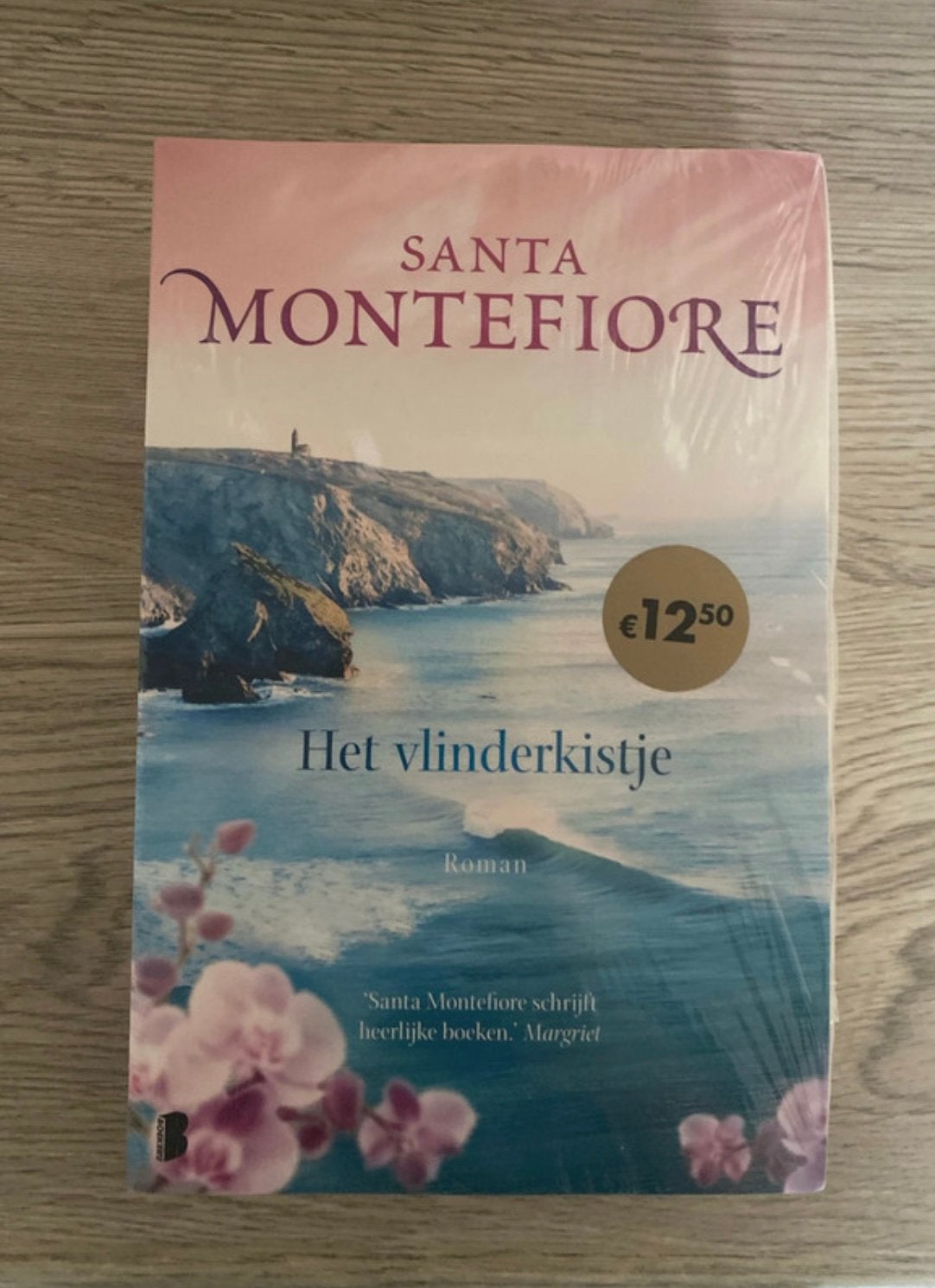 Boek Santa Montefiore Het vlinderkistje, Ophalen of Verzenden, Nieuw