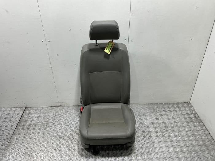 Siège gauche d'un Volkswagen Transporter (Transporter 10-), Autos : Pièces & Accessoires, Habitacle & Garnissage, Volkswagen, Utilisé