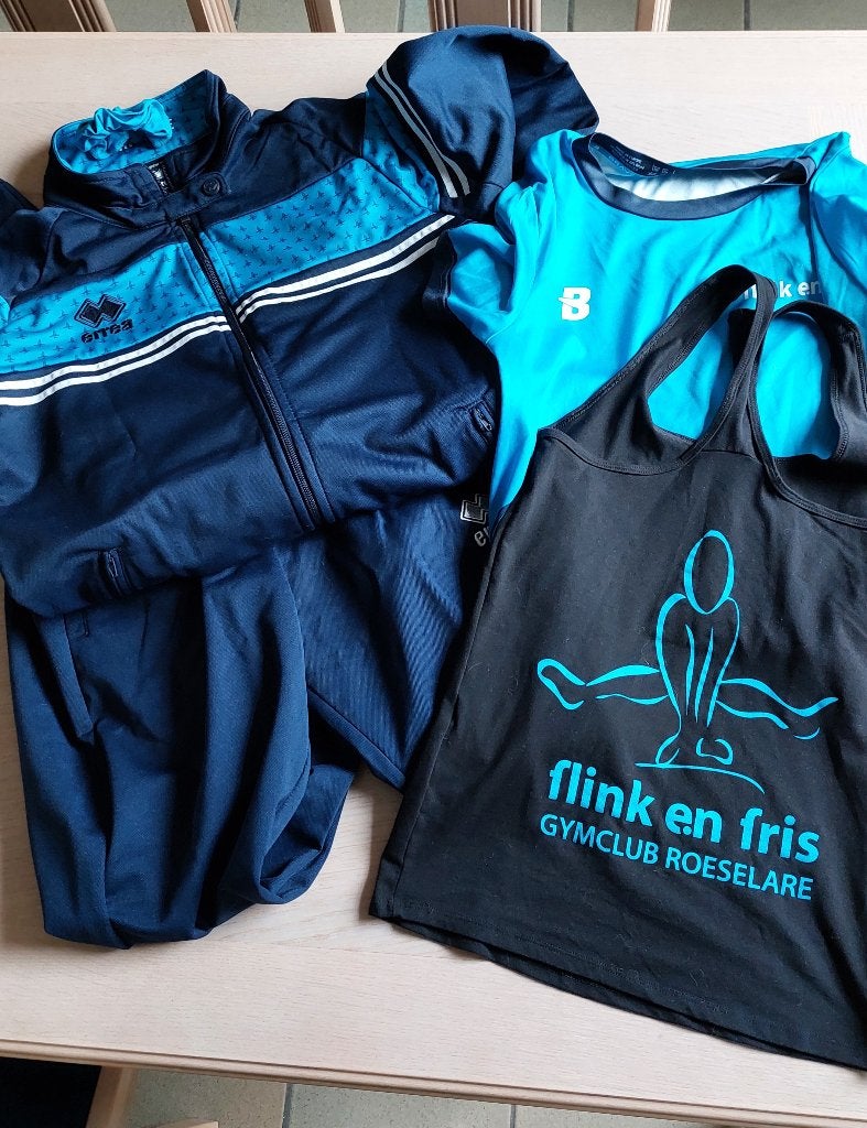 set sportkleding gymclub Roeselare, Blauw, Ophalen of Verzenden, Zo goed als nieuw, Maat 42/44 (L)