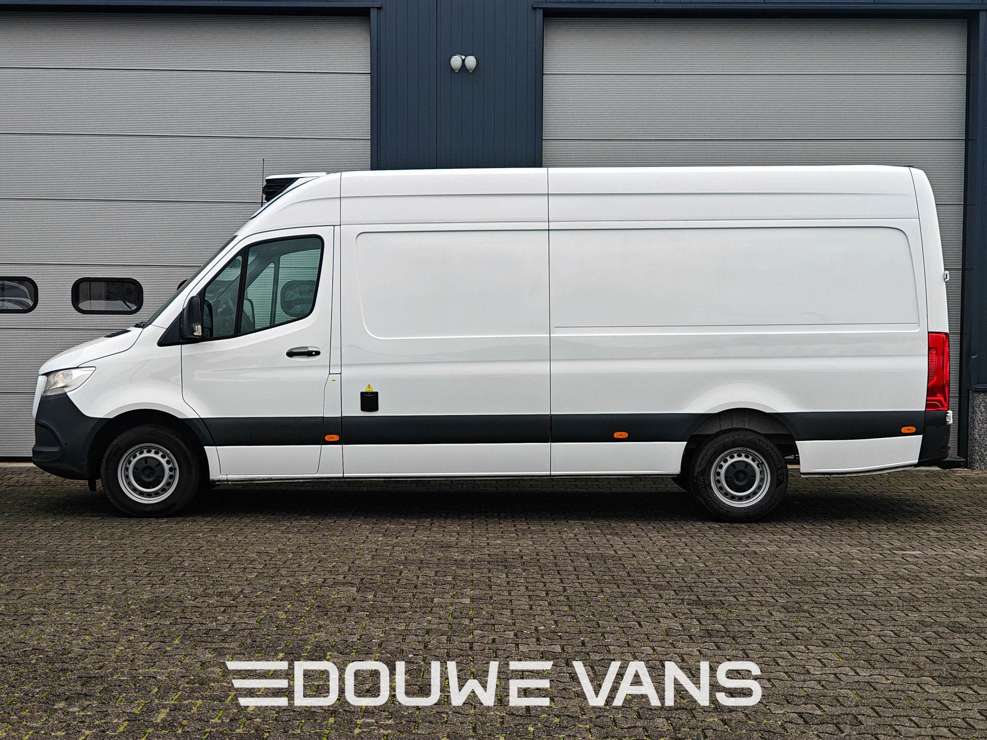 Mercedes-Benz Sprinter L3 H2 317 Vrieswagen Automaat MBUX 10, Autos, Achat, Euro 6, Entreprise, 3 places