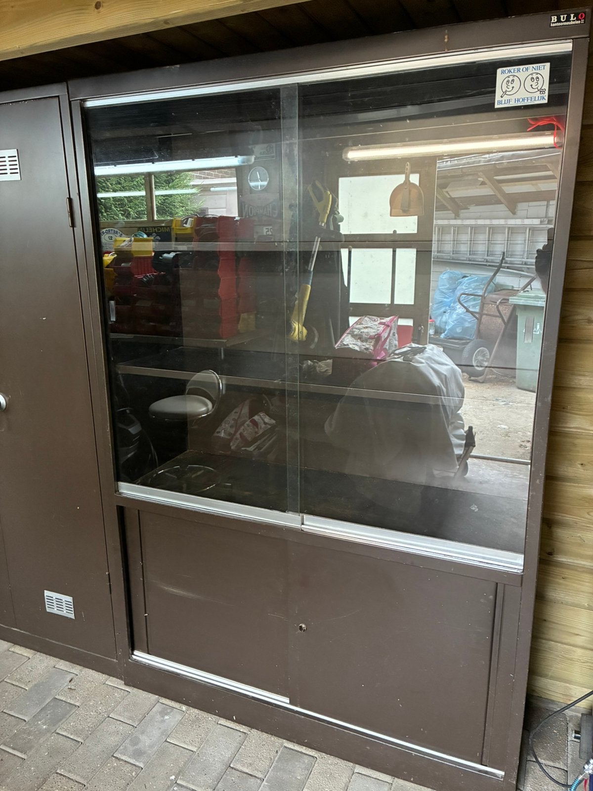 Bulo metalen kasr met schuifdeuren, Huis en Inrichting, Kasten | Overige, Ophalen