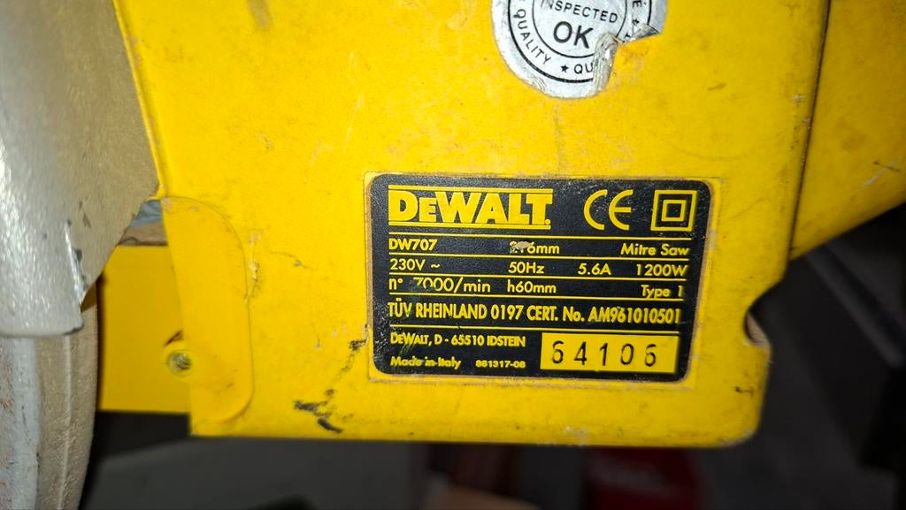 Dewalt verstekzaag., Ophalen