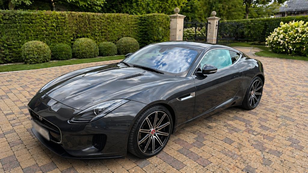 unieke Jaguar F-TYPE Coupé 3.0 V6 *403PK* slechts 29.500km!, Auto's, Jaguar, Particulier, F-type, ABS, Achteruitrijcamera, Adaptive Cruise Control