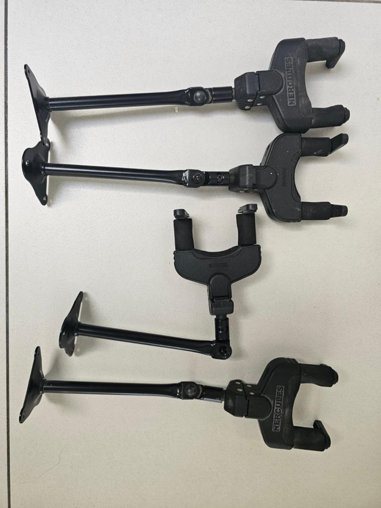 4x Hercules HCGSP-40WB+ Gitaar Wandhouders, Ophalen of Verzenden, Zo goed als nieuw, Instrumentstandaard, Gitaar