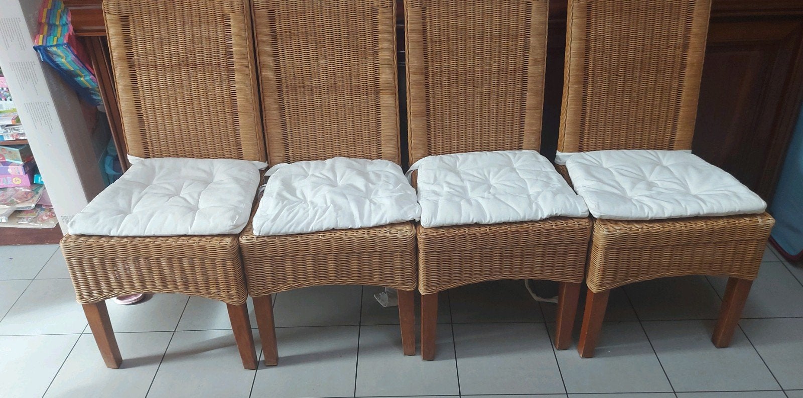 Rotan stoelen 30 eur voor alle 4, Tuin en Terras, Ophalen, Rotan