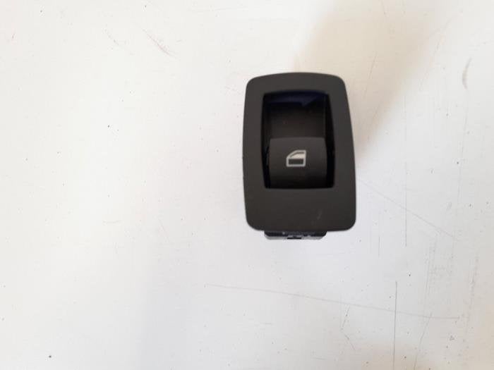 Commutateur vitre électrique d'un BMW 3-Serie, -, 3 mois de garantie, Utilisé, -