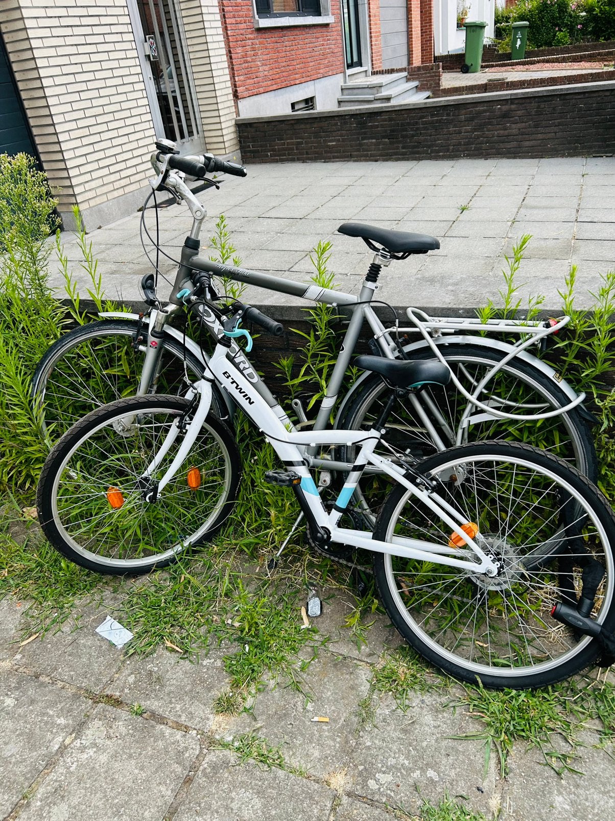 1 fietsje B-twin voor kinderen en 1 fietsje voor mannen, Fietsen en Brommers, Ophalen, Zo goed als nieuw, Overige merken