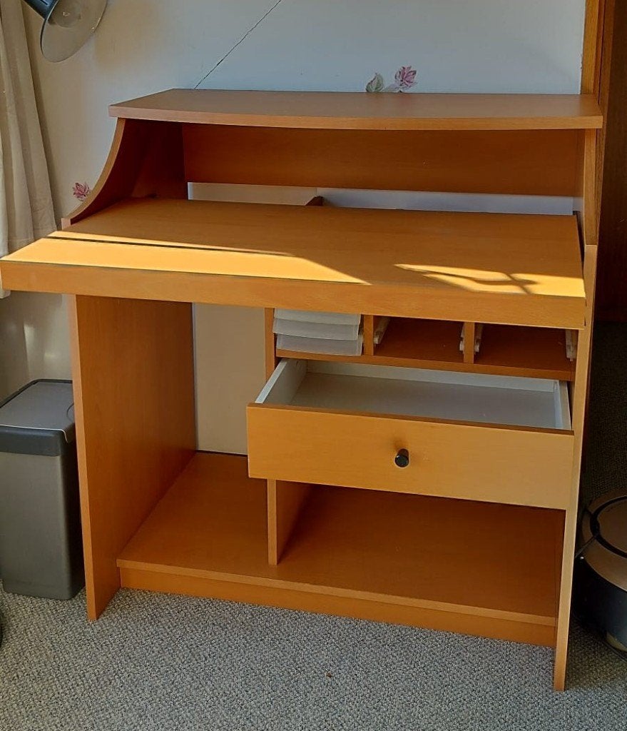 computertafel/buro, Ophalen, Zo goed als nieuw