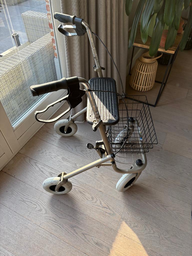 Rollator Merk Vermeiren, Diversen, Ophalen, Zo goed als nieuw