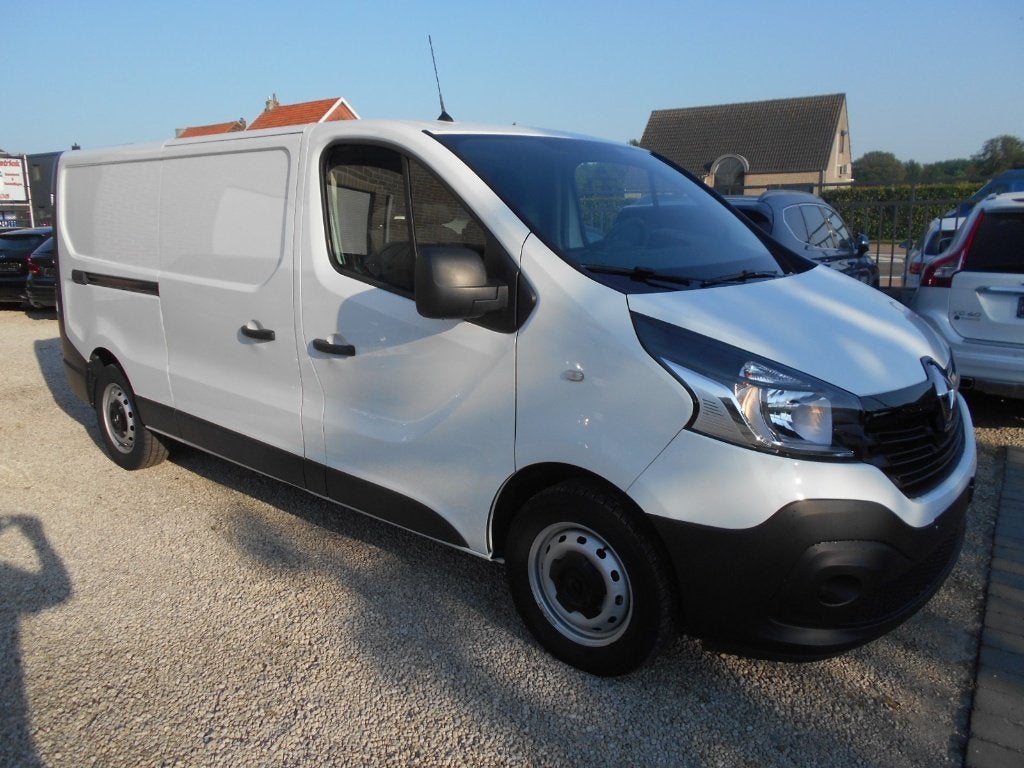 RENAULT TRAFIC L2H1 - 15600 NET - 2021, Autos, Essai à domicile, Euro 6, 3 places, Entretenue par le concessionnaire