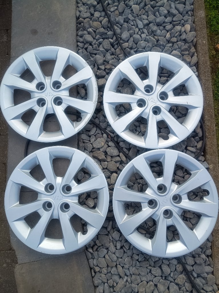 Couvre-roues d'origine KIA Rio 3, Enlèvement, Utilisé