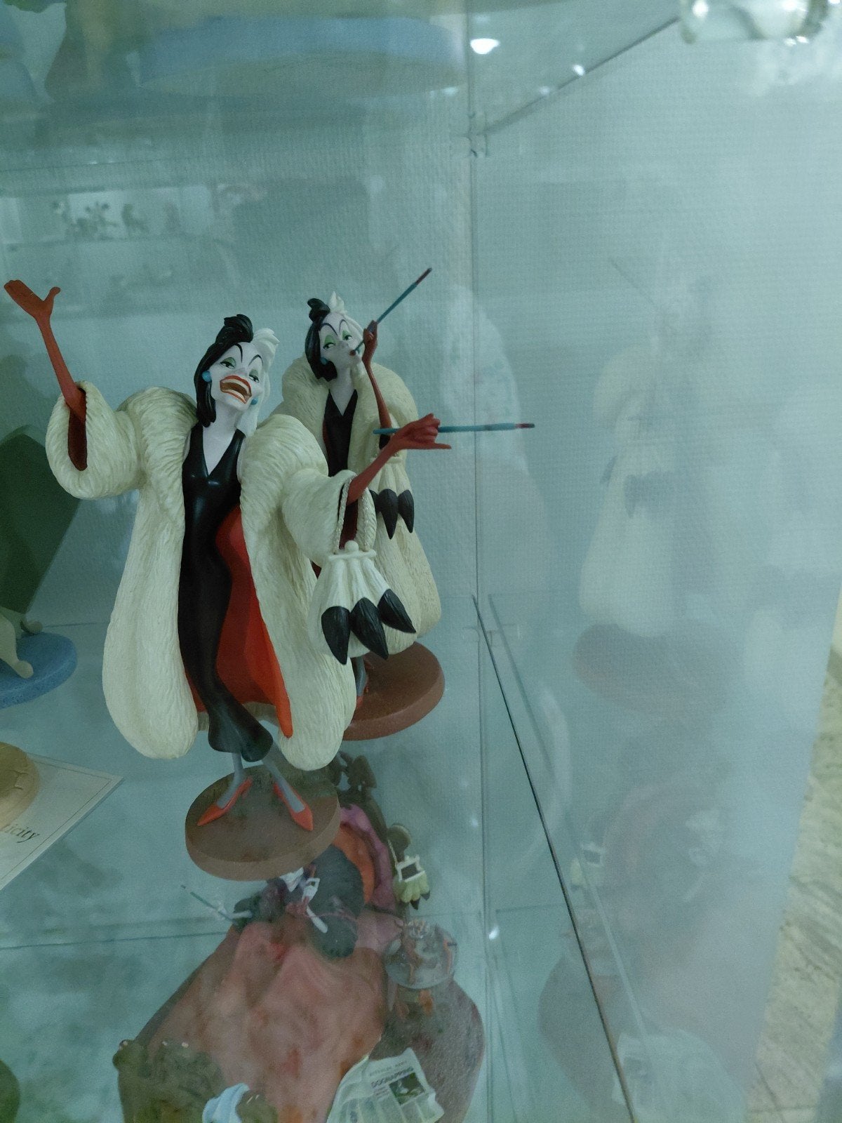 collection WDCC complète à vendre.
nous connaissons les prix, Enlèvement ou Envoi