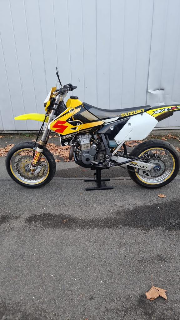 Suzuki DRZ 400 supermotard motorfiets, Particulier