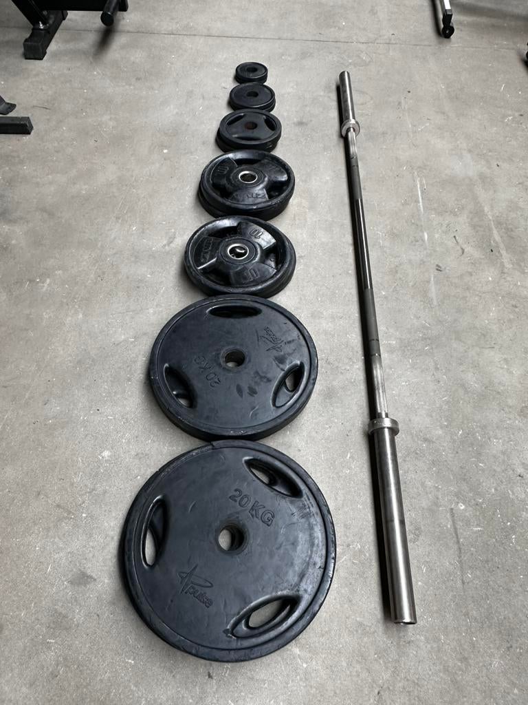 137,5 kg Olympische Gewichten + Olympische Barbell, Sports & Fitness, Équipement de fitness, Utilisé, Plaques d'haltères, Enlèvement