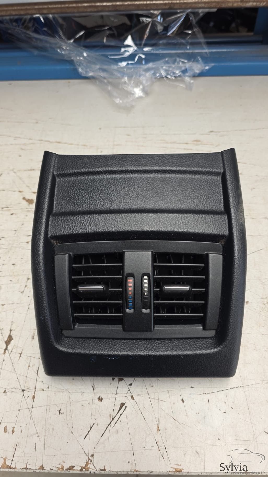 Achterste ventilatierooster luchtrooster middenconsole BMW 3, Gebruikt, -, -, Ophalen of Verzenden