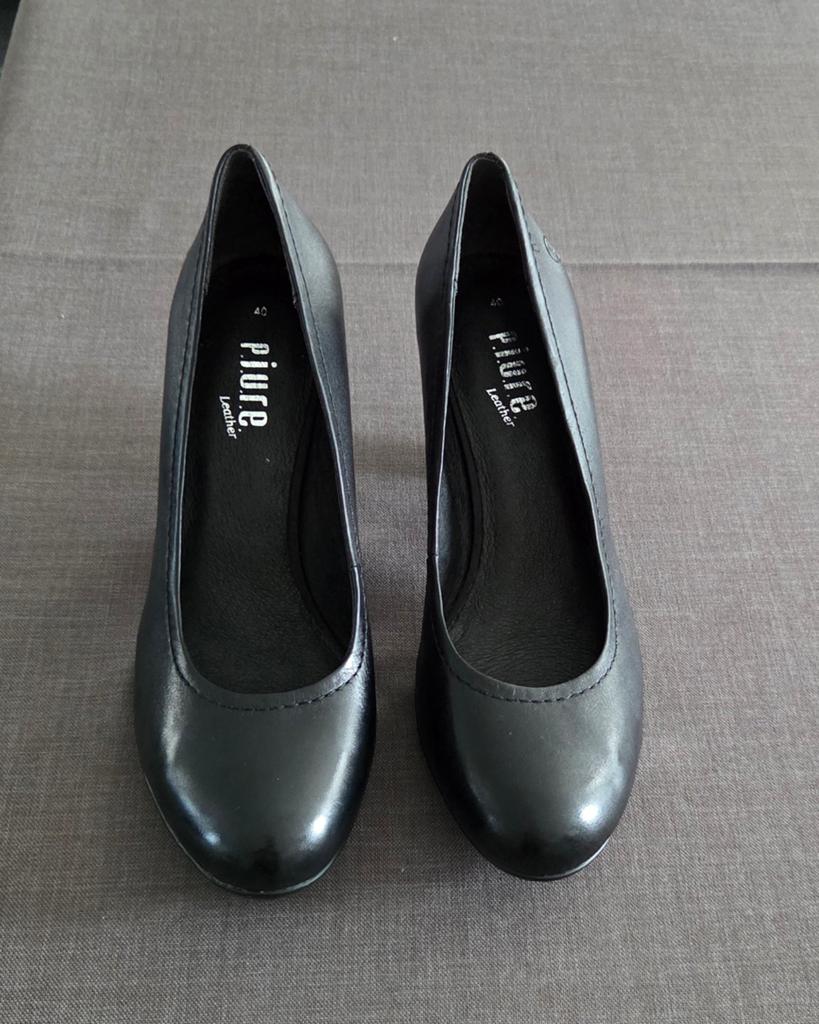 Nieuwe zwarte dames pumps, maat 40, Neuf, Escarpins, Enlèvement, P.I.U.R.E.