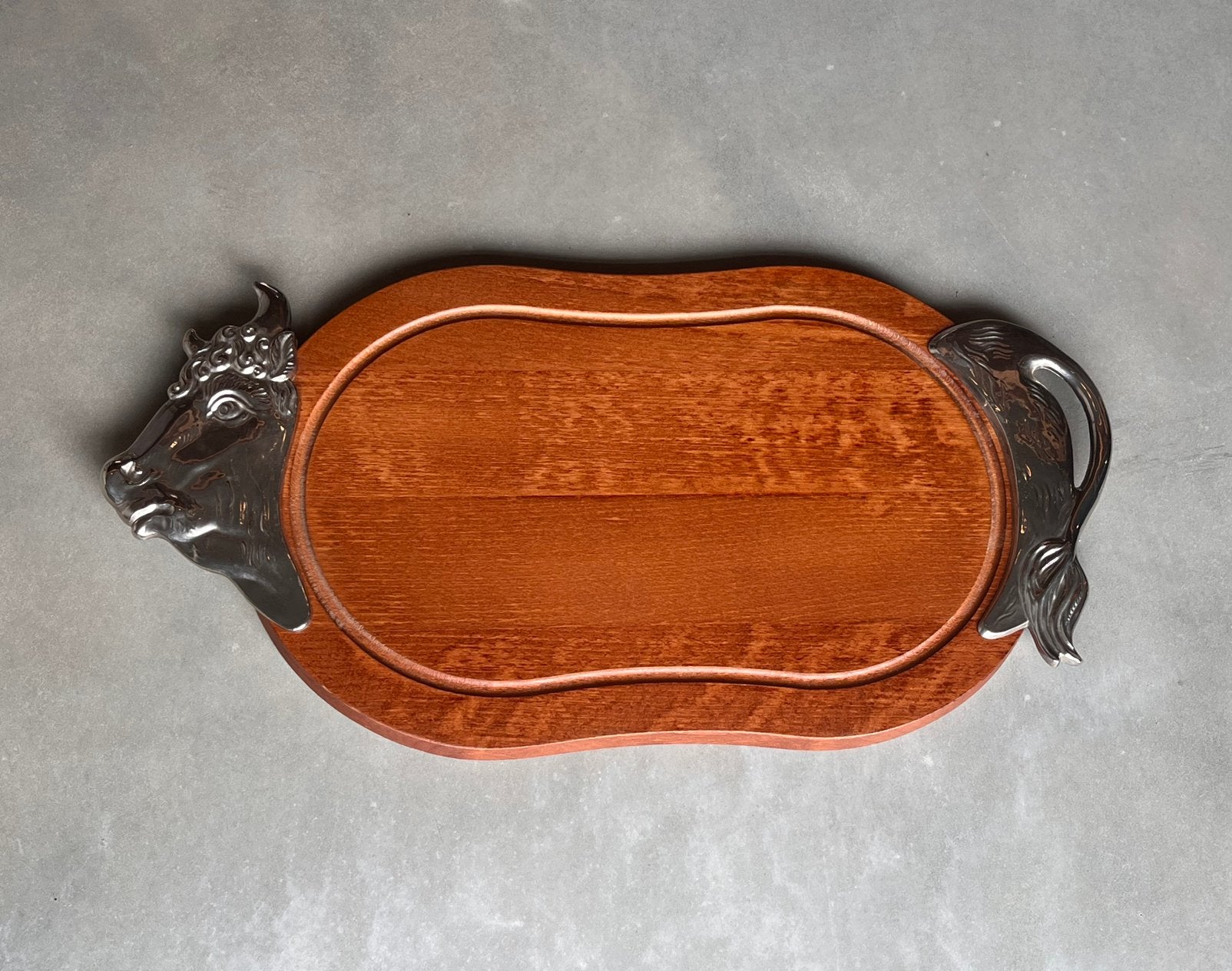 Vintage BMF-N serveerplank met stierenkop, Ophalen of Verzenden, Zo goed als nieuw, Ovaal, Hout