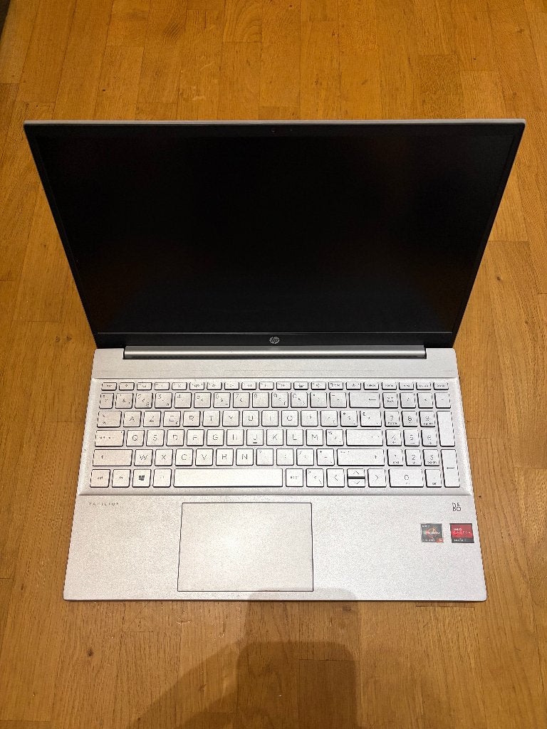 HP Pavilion 15-eh1003nb (R5 5000) Voor onderdelen (DDR4 RAM), Computers en Software, Desktop Pc's, Niet werkend, 3 tot 4 Ghz, SSD