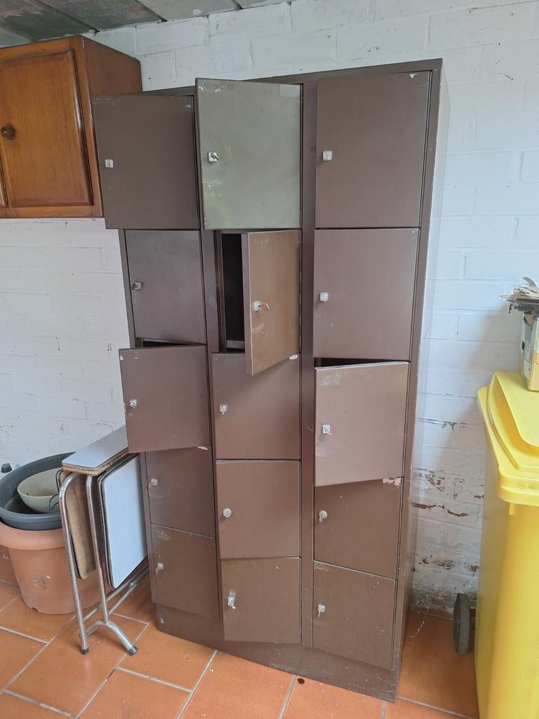 Locker, Ophalen