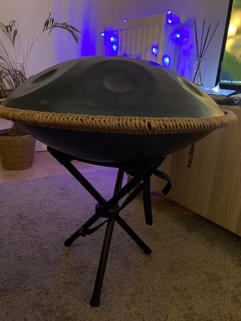 Handpan avec étui, stand et autres accessoires, Musique & Instruments, Enlèvement ou Envoi, Comme neuf, Batterie ou Percussions
