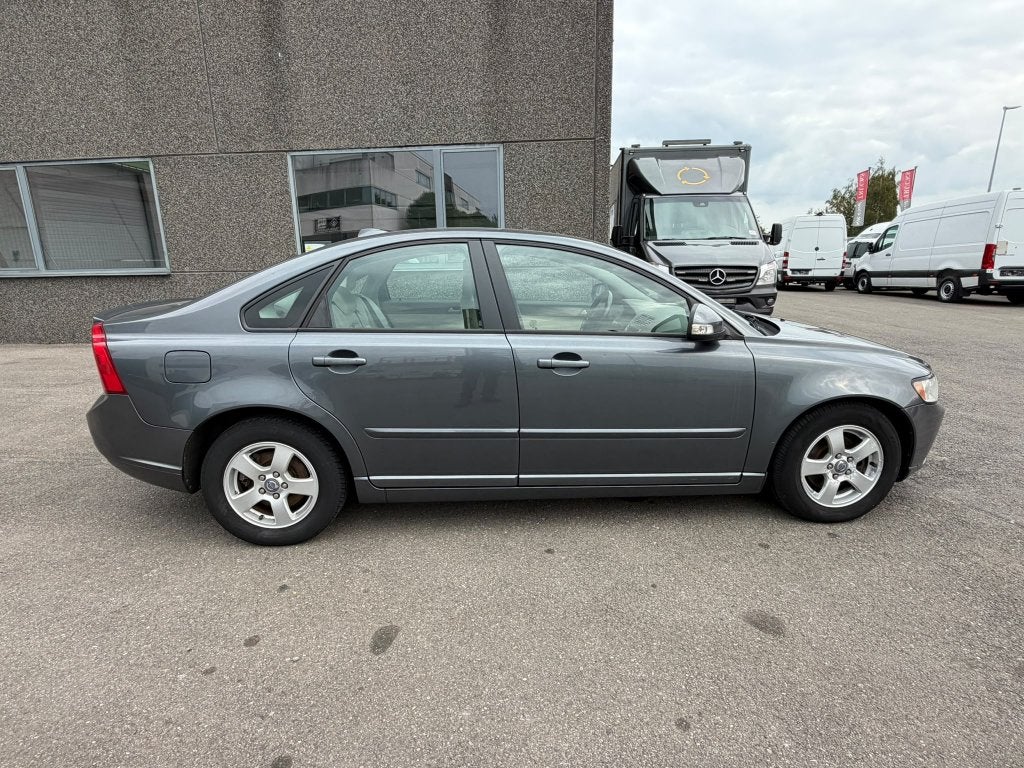 Volvo S40 (Stock ID 98543) — 7