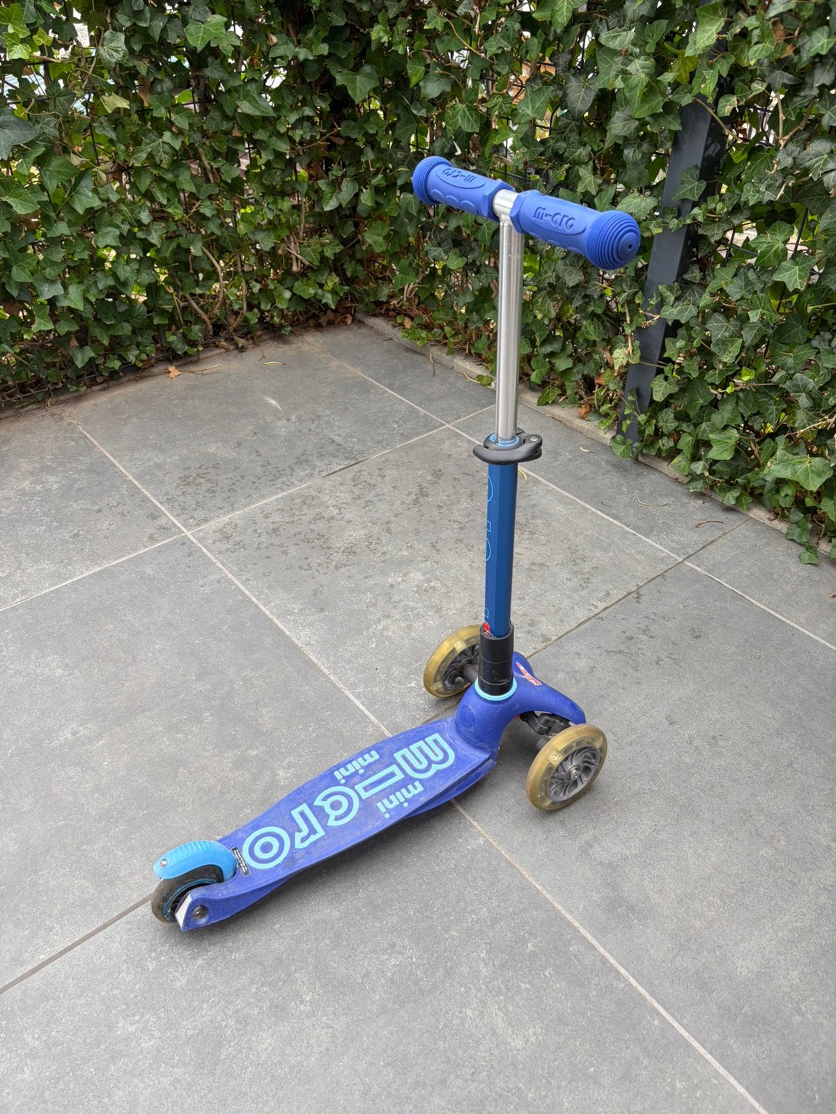 Mini micro step deluxe, Fietsen en Brommers, Steps, Ophalen, Zo goed als nieuw