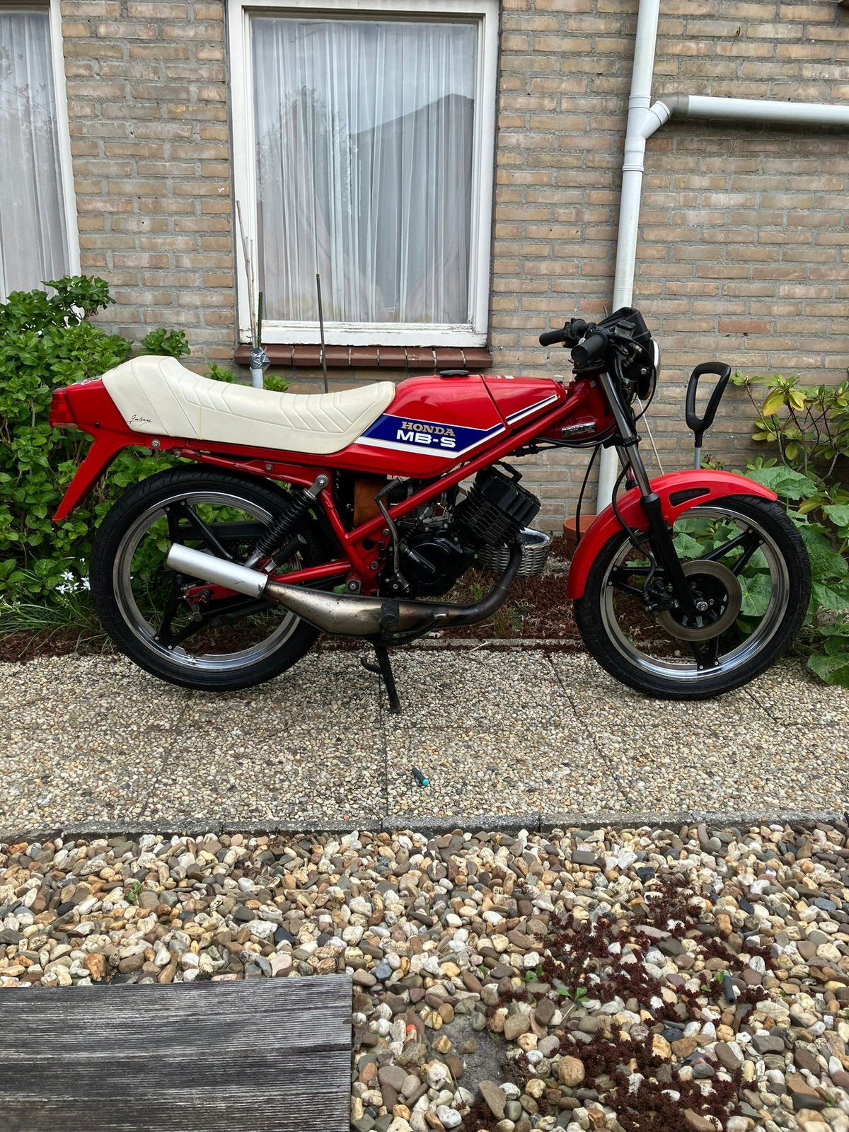Honda mb 8 110cc motor, Fietsen en Brommers, Ophalen, Gebruikt, 5 versnellingen