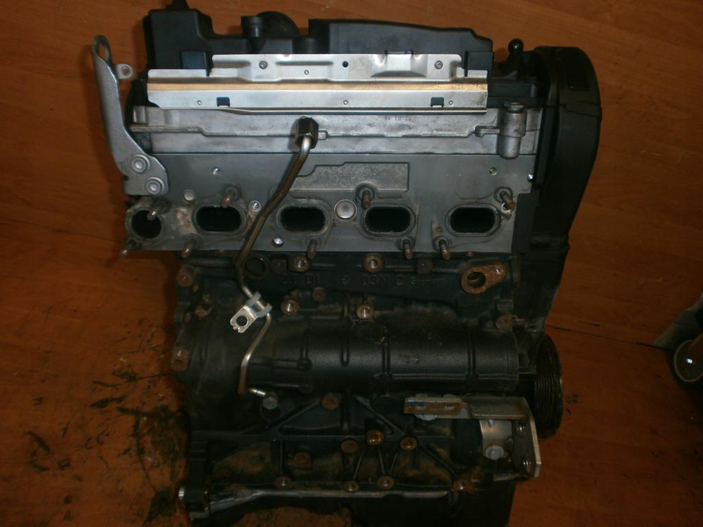 Moteur CRBC Nu AUDI LEON VW A3 SEAT GOLF, Autos : Pièces & Accessoires, Moteurs & Accessoires, Alfa Romeo, Pièces américaines