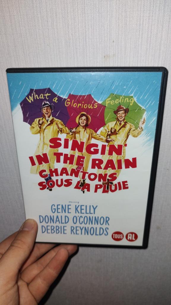 Chanter sous la pluie avec Gene Kelly et Debbie Reynolds, en, Enlèvement ou Envoi, Tous les âges, Comme neuf, Autres genres