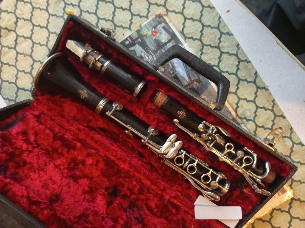 Clarinette en Sib, Musique & Instruments, Envoi, Comme neuf, Bois, Avec valise