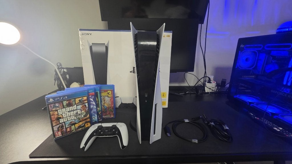 PlayStation 5 Disc Edition + 4 Games + Original Box Set, Games en Spelcomputers, Ophalen, Overige genres, Zo goed als nieuw, Eén computer
