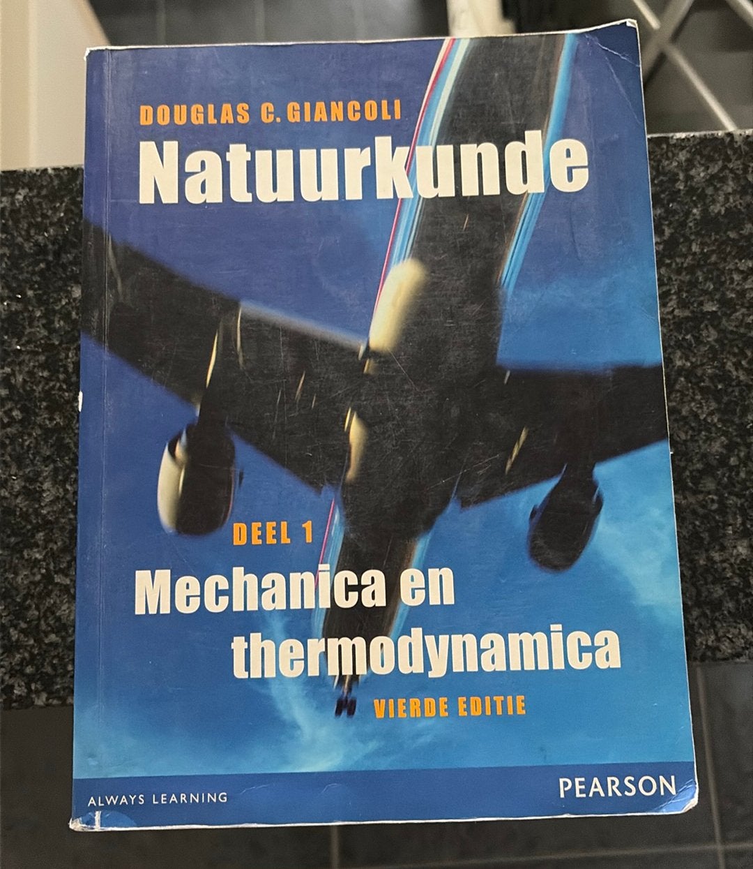 D.C. Giancoli - 2, Boeken, Ophalen of Verzenden, Gelezen, Natuurkunde, D.C. Giancoli