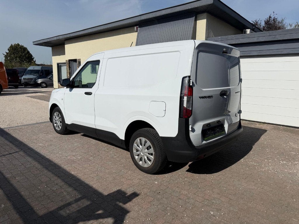 FORD TRANSIT COURIER * 1,0 BENZ *125 CH * ETAT NEUF  3000 KM, Autos, Essai à domicile, Achat, Euro 6, Entreprise