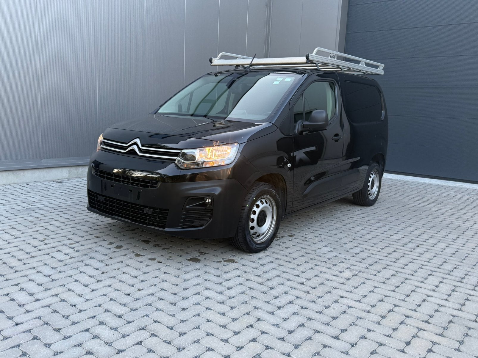 Citroen berlingo 1.5hdi/navi/camera/full option/btw/gvv, Auto's, Voorwielaandrijving, 75 kW, Stof, Euro 6