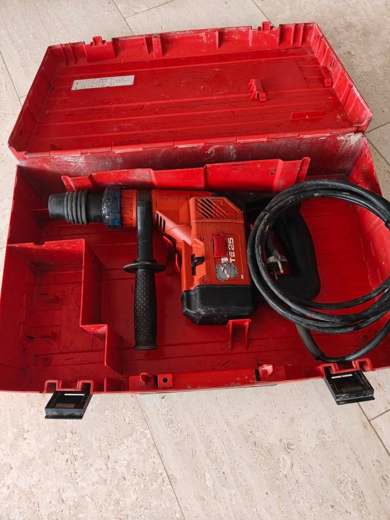 HILTI TE 25 BOORMACHINE., Enlèvement