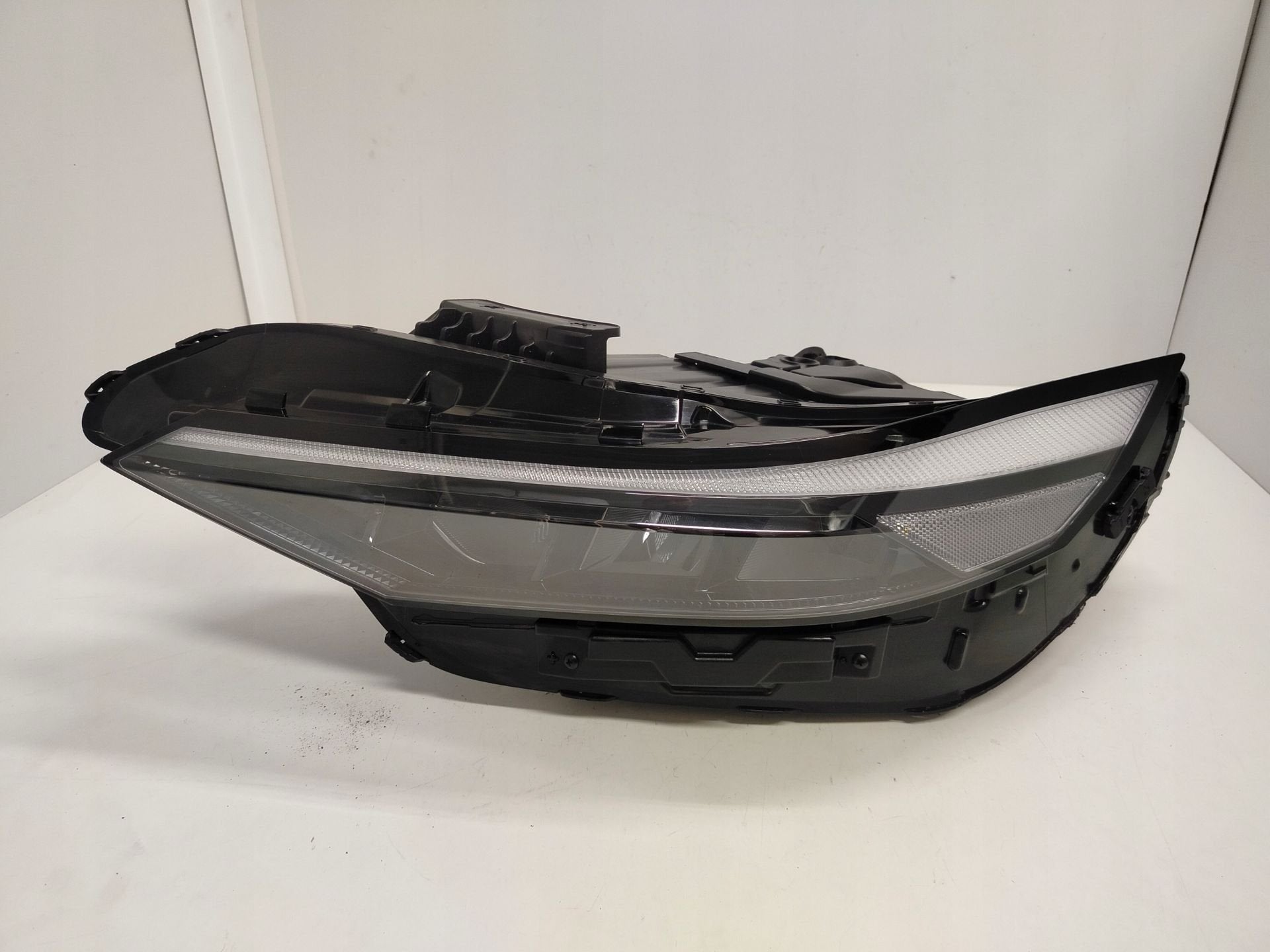 Hyundai Elantra VII Lift Avante Koplamp Links HA1L, Gebruikt, Heolleung-ro 12
06797  Seoul, Info@hyundai.com, Hyundai