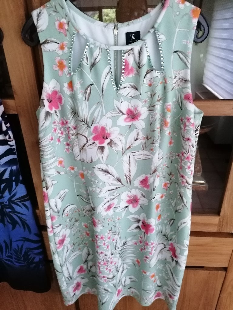 Jurk k design xxl 15€, Kleding | Dames, Jurken, Ophalen, K-design, Overige kleuren, Maat 46/48 (XL) of groter