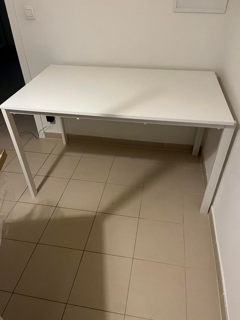 Bureau, Enlèvement, Utilisé