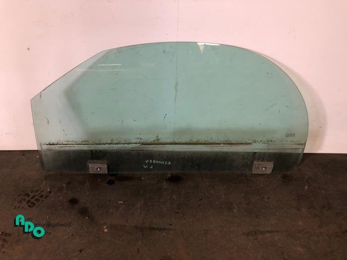 Vitre portière 2portes gauche d'un Ford Street Ka (Street K, -, 3 mois de garantie, -, -