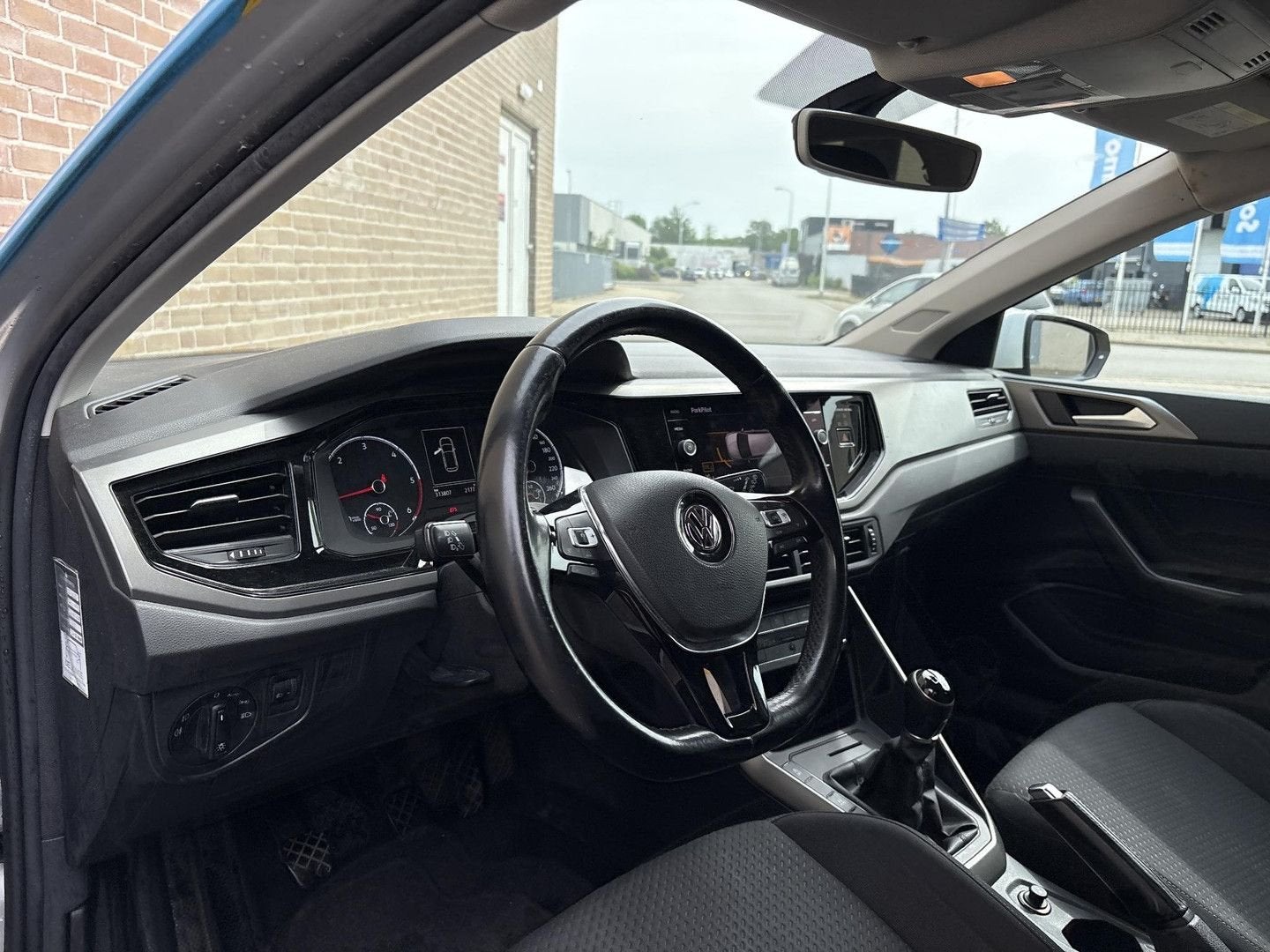 Volkswagen Polo 1.6 TDI Comfortline Business | € 5.450,- NET, Autos, Volkswagen, Argent ou Gris, Entreprise, Boîte manuelle, Noir