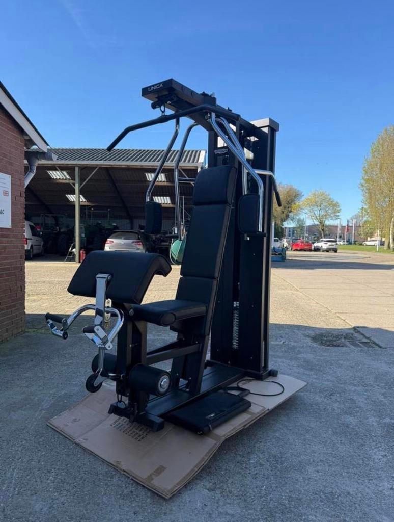 Technogym Unica Evolution Krachtstation / BJ 2023 / Black, Ophalen, Gebruikt, Benen, Overige typen
