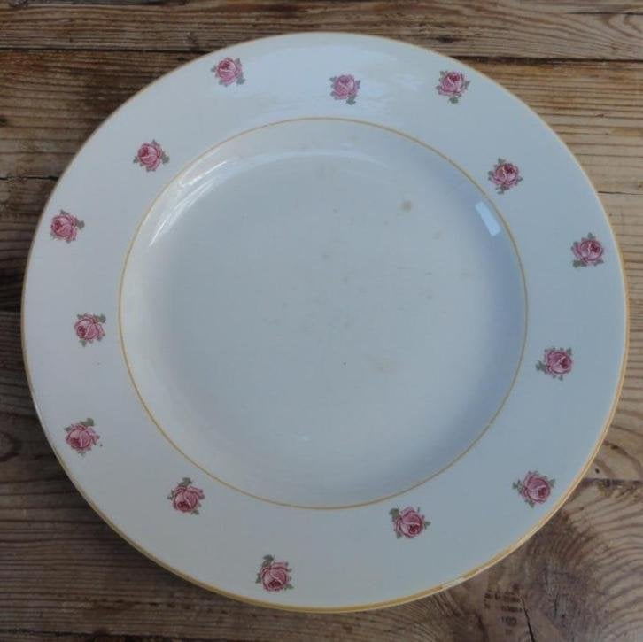 Groot Frans brocante bord / schaal met roze roosjes, Digoin, Maison & Meubles, Assiettes(s), -, Poterie, Utilisé