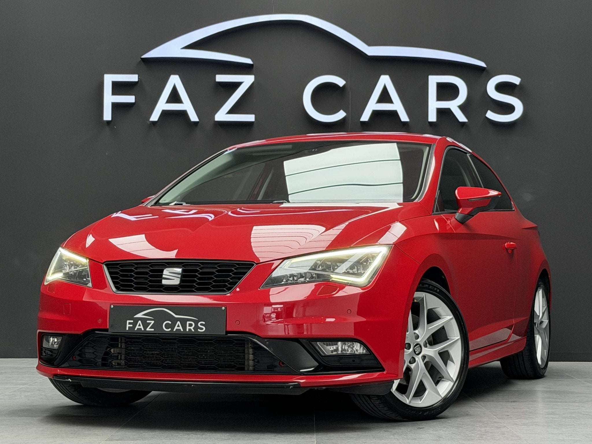 SEAT Leon SC 1.8 TSI FR DSG * JANTES + XÉNON + GARANTIE *, Auto's, Seat, 4 cilinders, Leon, Bedrijf, 1798 cc