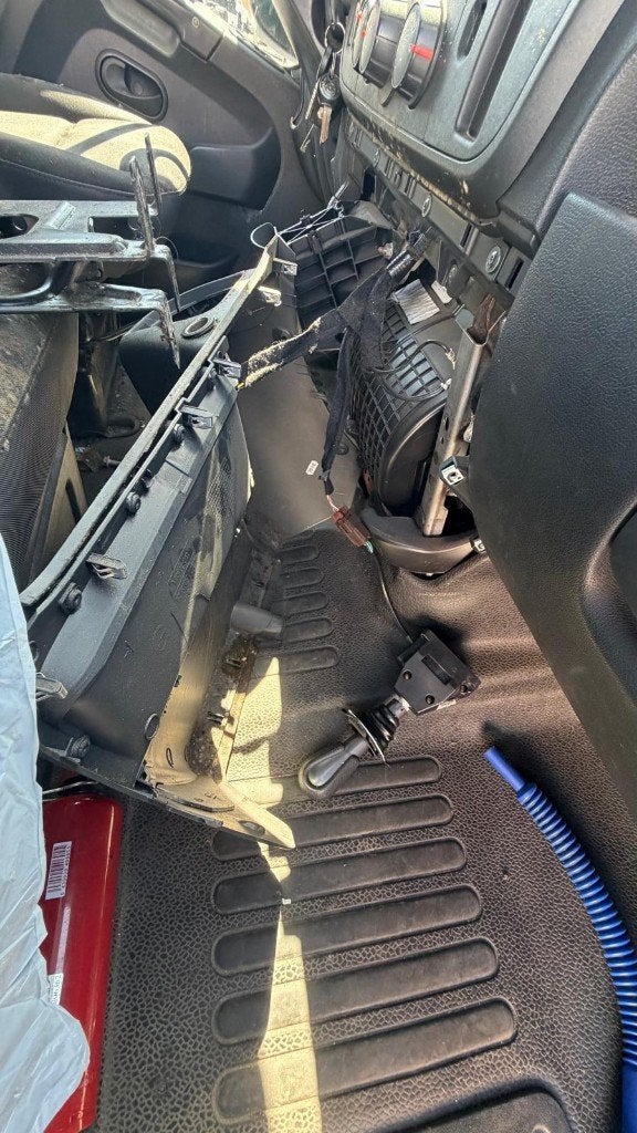 Renault Master ( Stock ID 71872) START NIET — 7