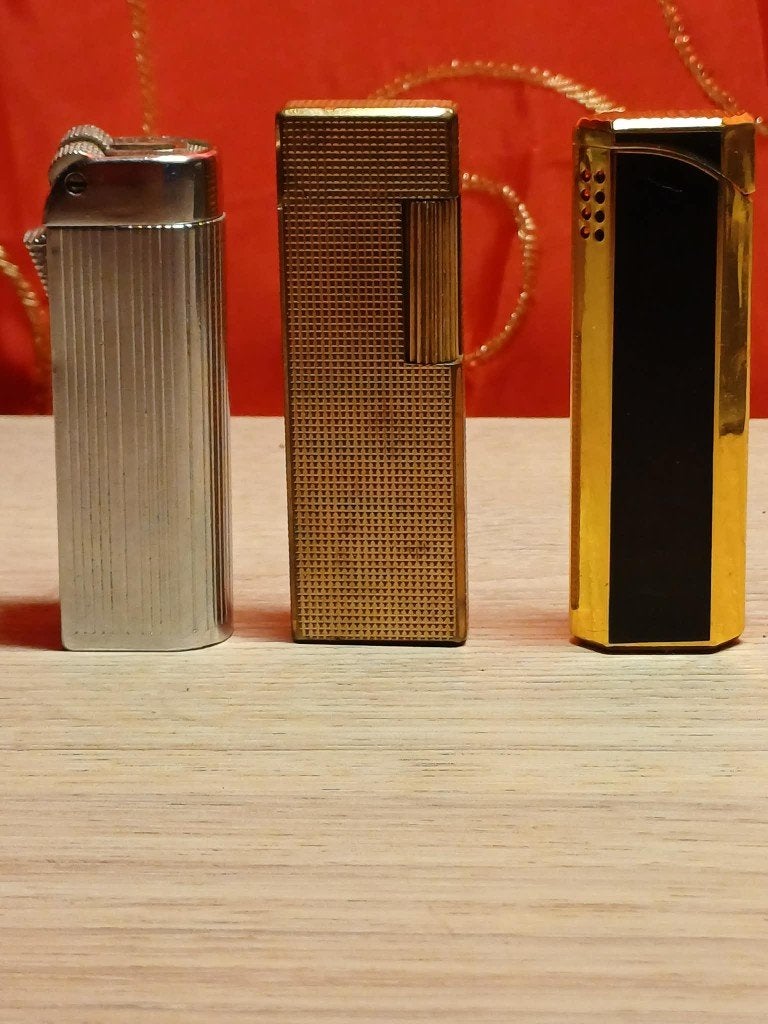Lot de 3 briquets collection  ( 60/70/80), Envoi, Utilisé, Briquet