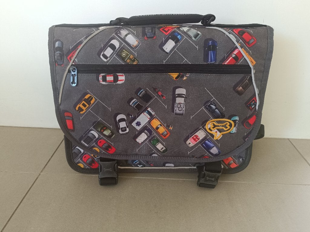 Boekentas Stones & Bones - Traffic, Handtassen en Accessoires, Tassen | Schooltassen, Ophalen of Verzenden, Gebruikt, Aktetas of Boekentas
