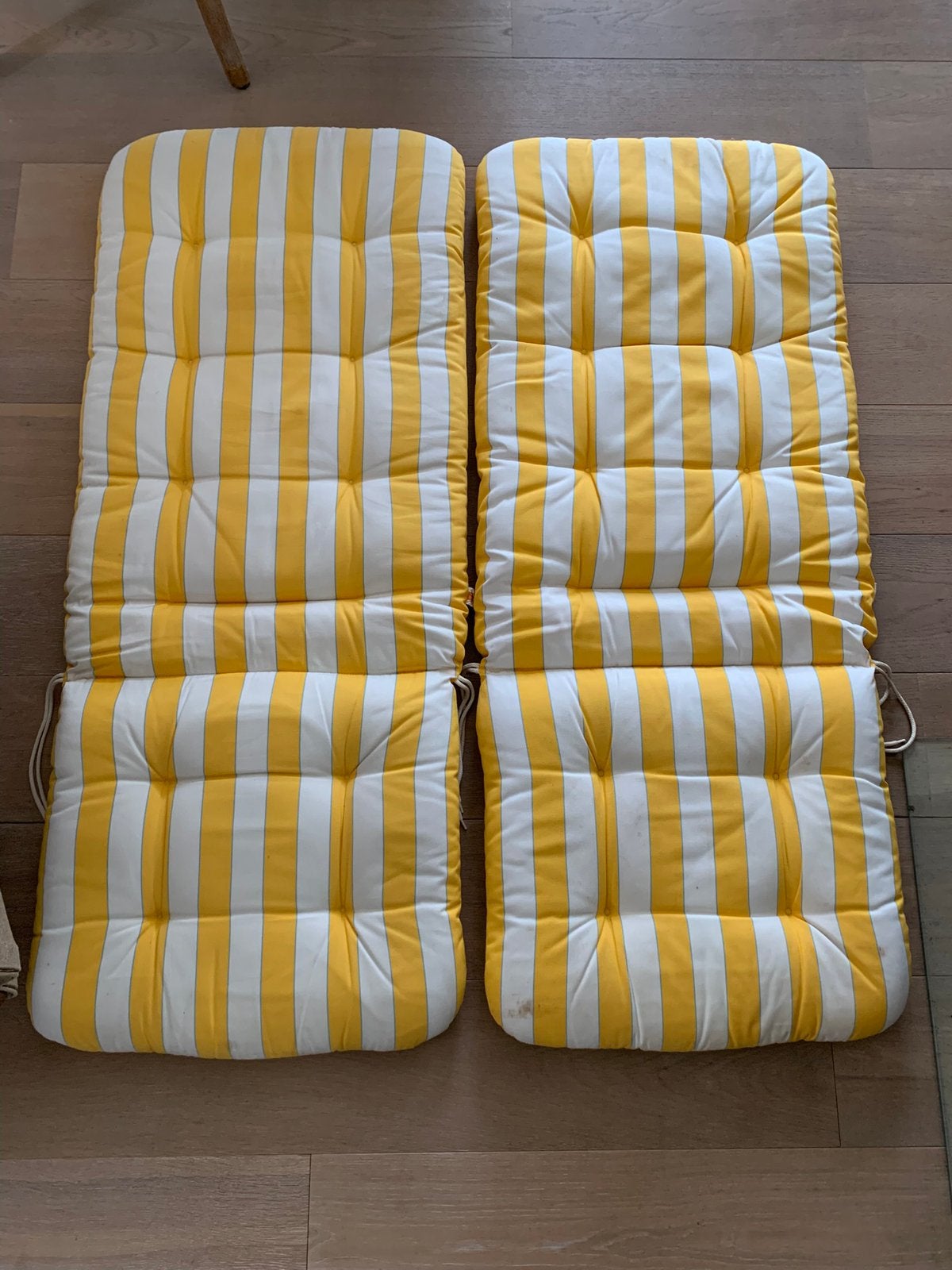 2 magnifiques coussins de chaise de jardin, comme neufs, Enlèvement ou Envoi, Comme neuf