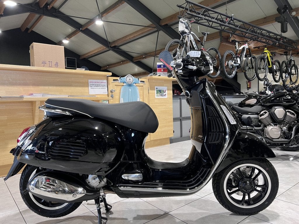 Vespa GTS Super 310, Scooter, 300 cc, Bedrijf, 12 t/m 35 kW