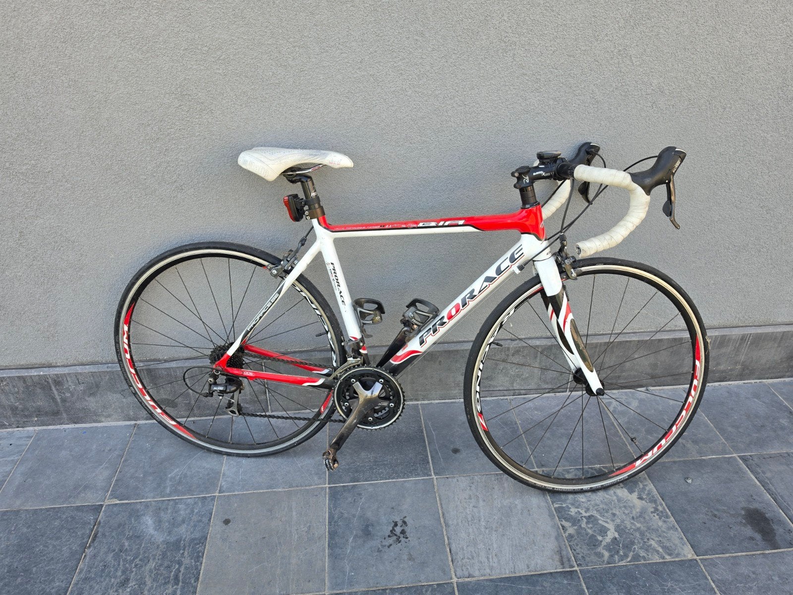 pro race koersfiets carbon rood/wit, Enlèvement, Aluminium