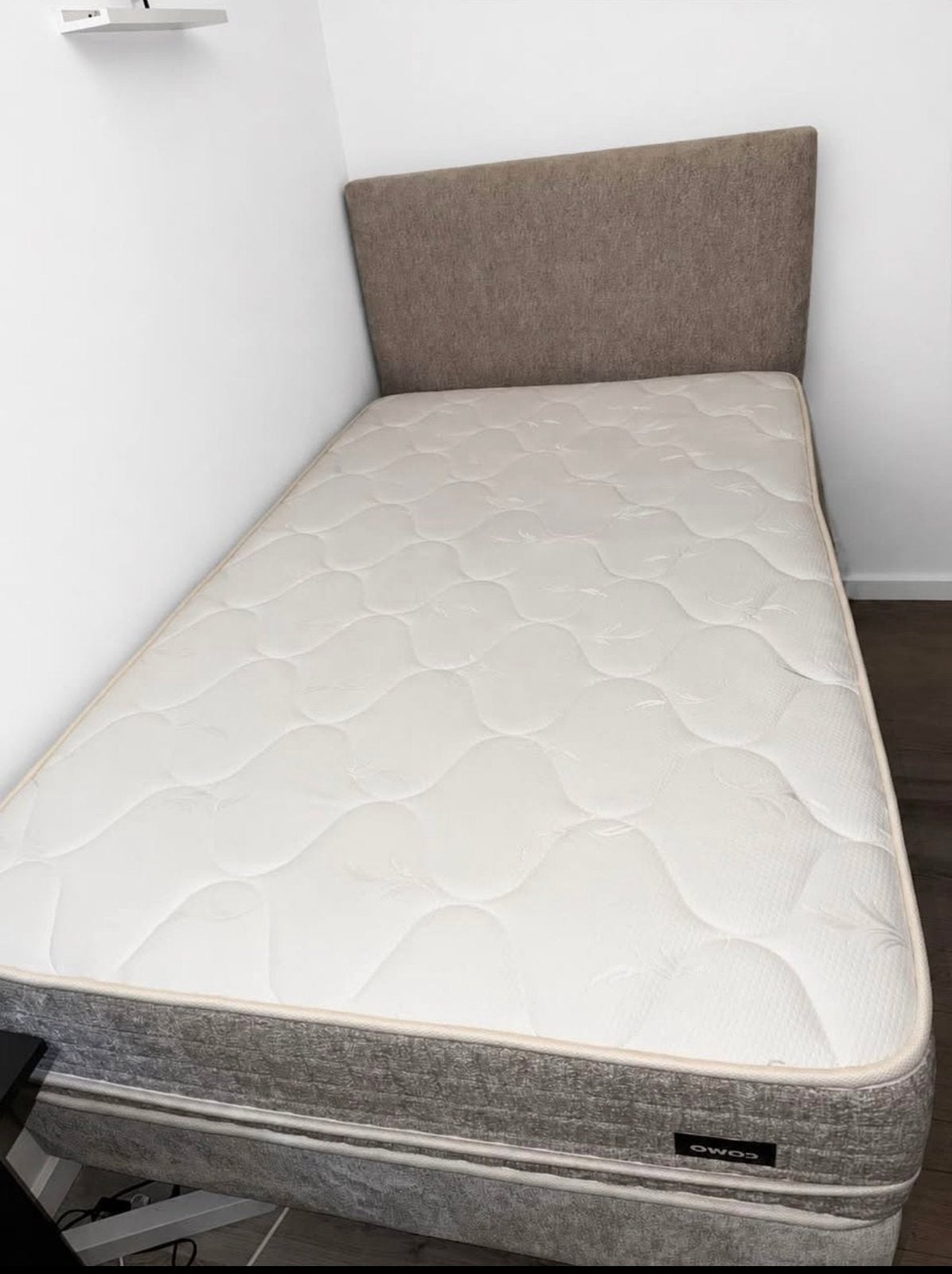 Boxspring twijfelaar volledige set, Maison & Meubles, Chambre à coucher | Lits boxsprings, Neuf, Queen size, Beige, Enlèvement
